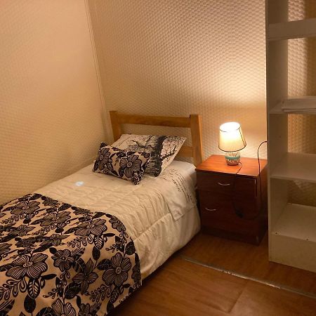 Hostal Hellen Πουέρτο Νατάλες Εξωτερικό φωτογραφία