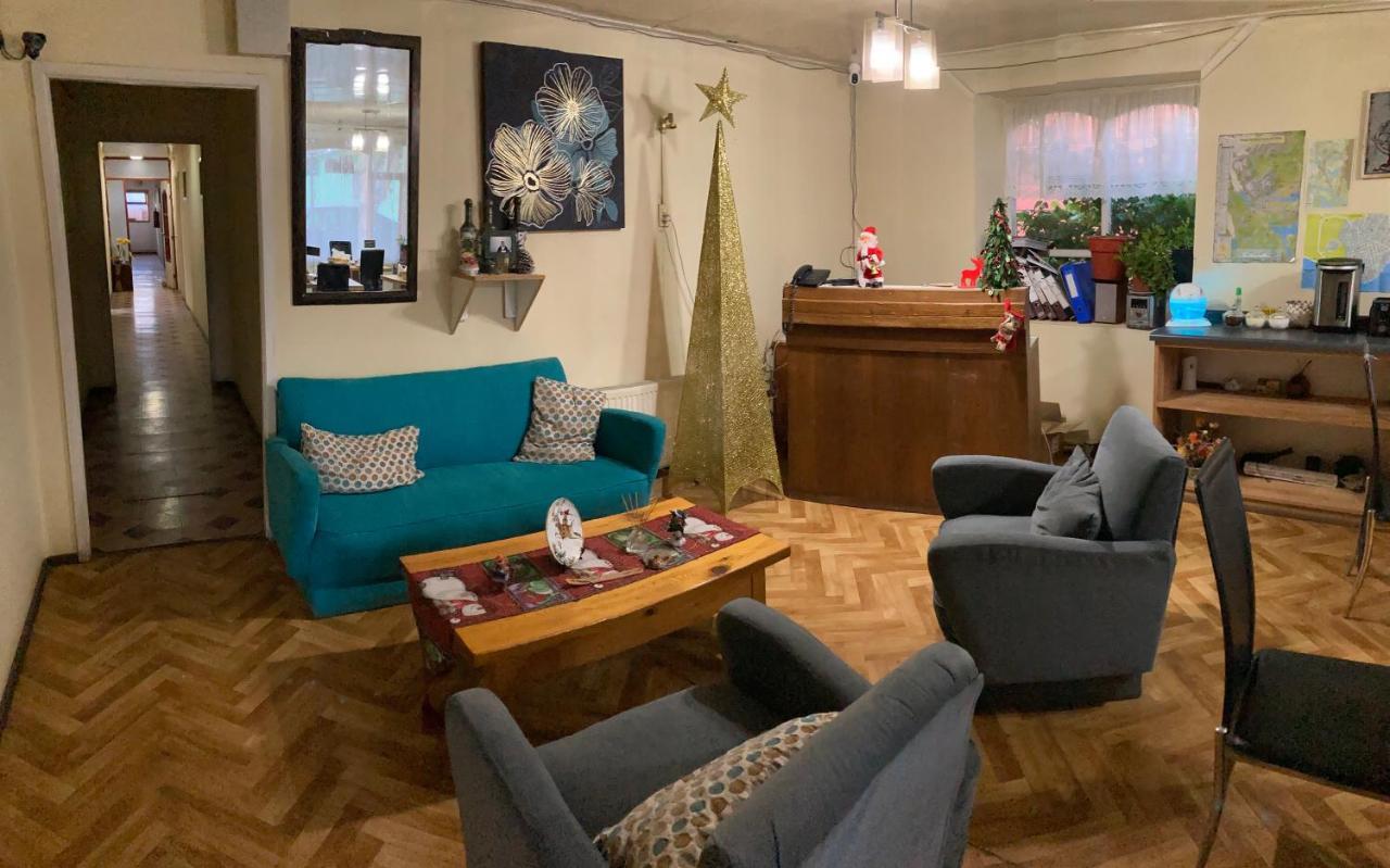 Hostal Hellen Πουέρτο Νατάλες Εξωτερικό φωτογραφία