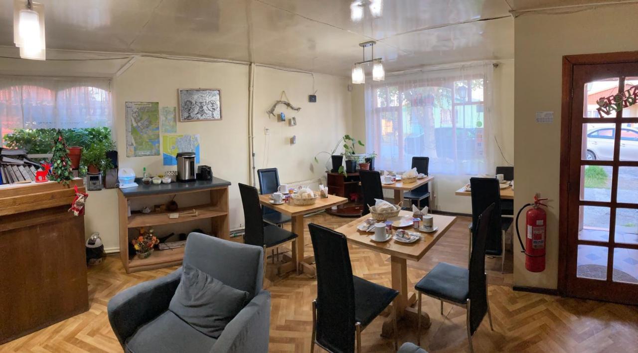 Hostal Hellen Πουέρτο Νατάλες Εξωτερικό φωτογραφία