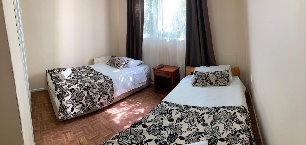 Hostal Hellen Πουέρτο Νατάλες Εξωτερικό φωτογραφία